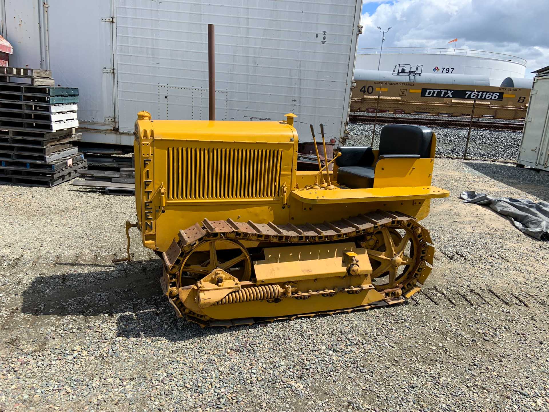 Caterpillar 15