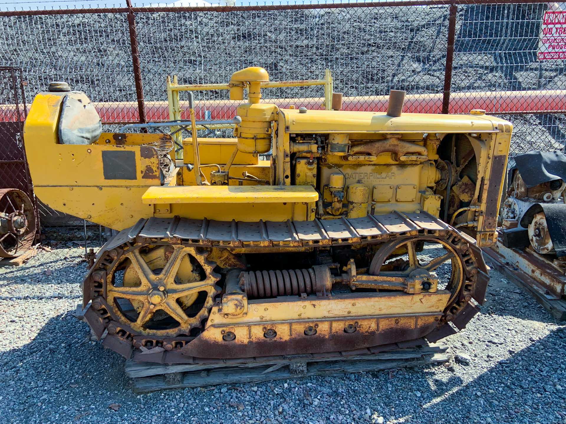 Caterpillar D2