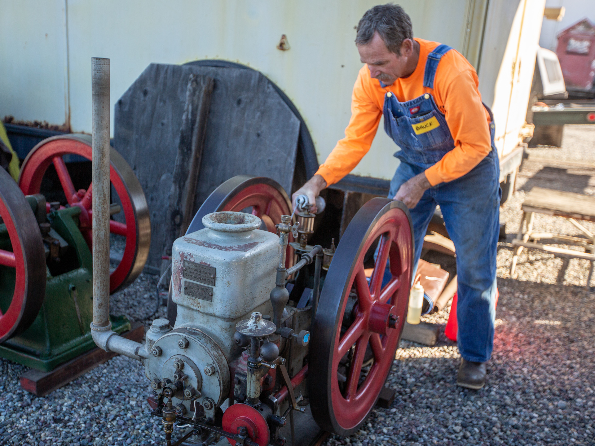 Ohio 4HP engine being operated at Gunther's Yard
