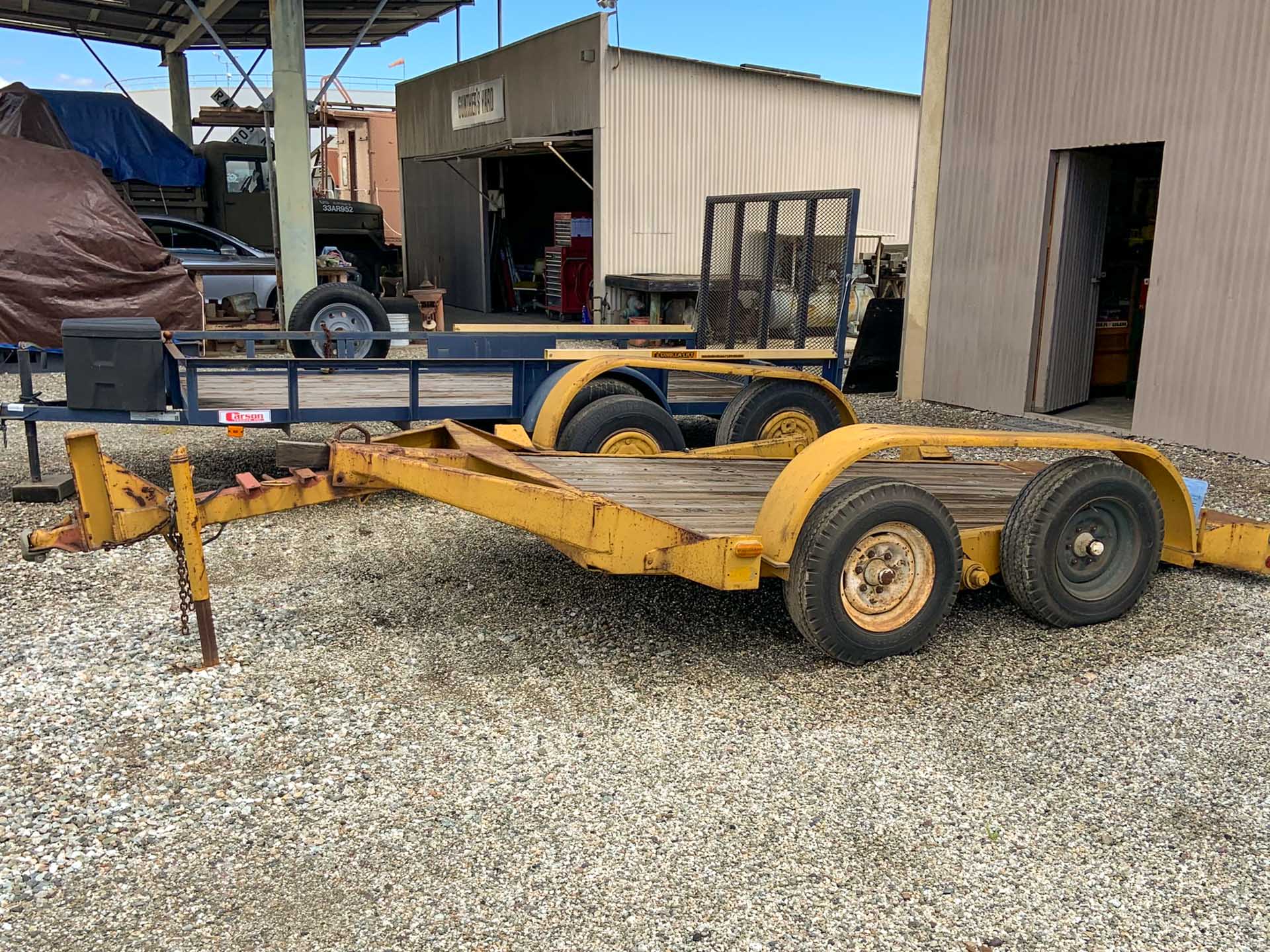 Trailer (Tilt Bed)